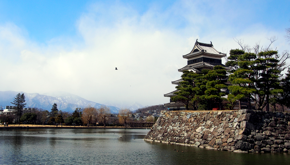 Matsumoto Castle, with a view of the mountains